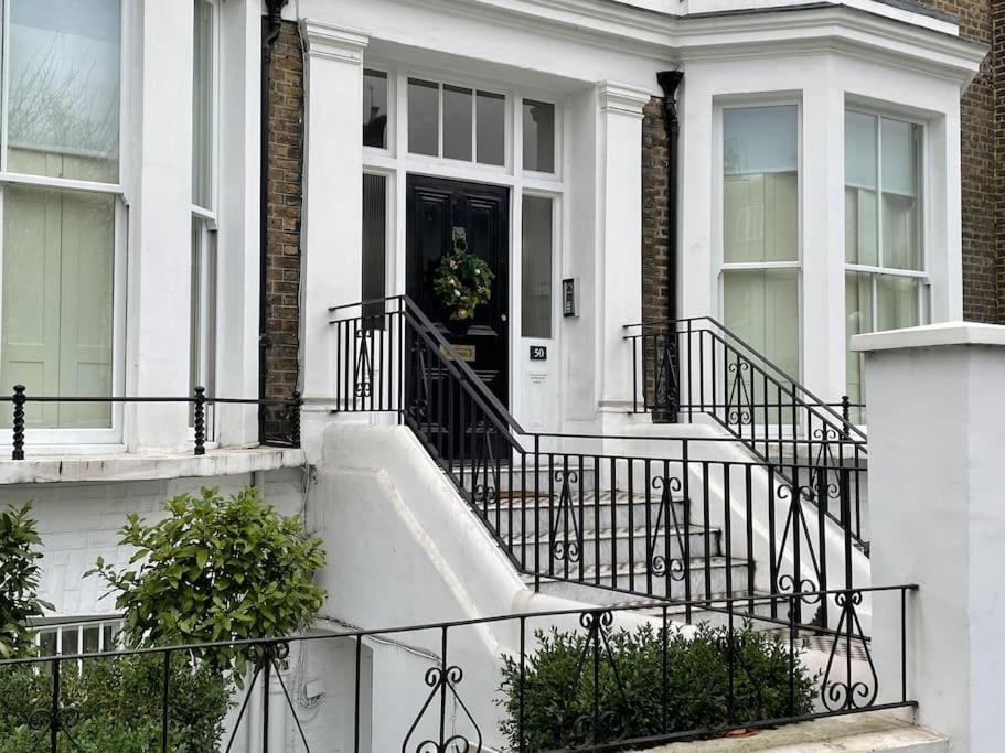 Stylish 3-Bedroom Flat In Kensington Londres Exterior foto