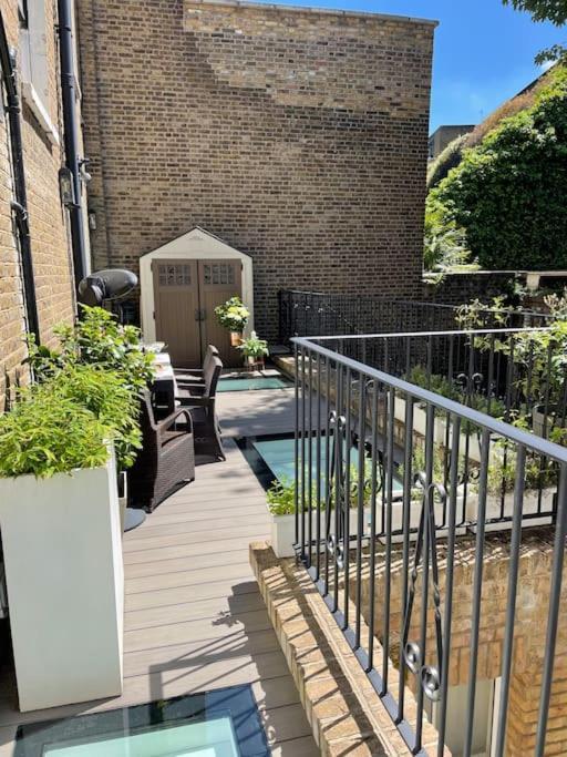 Stylish 3-Bedroom Flat In Kensington Londres Exterior foto