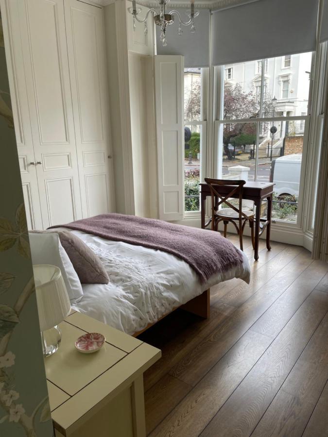 Stylish 3-Bedroom Flat In Kensington Londres Exterior foto